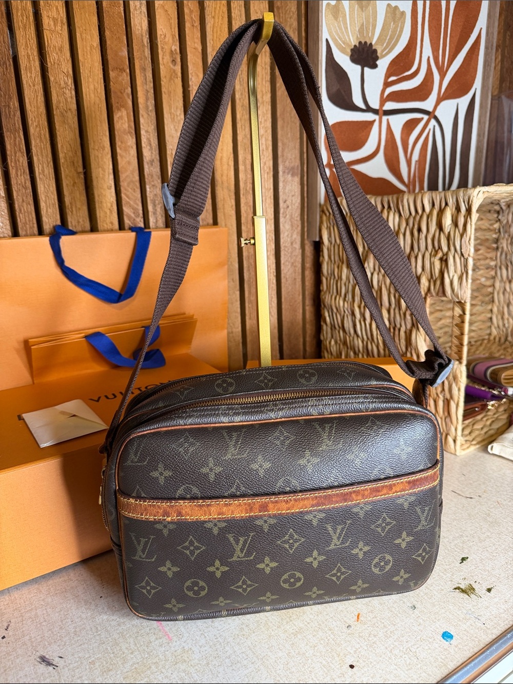 Louis Vuitton Reporter GM crossbody bag
